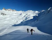 Au-dessus du refuge de Terre Rouge